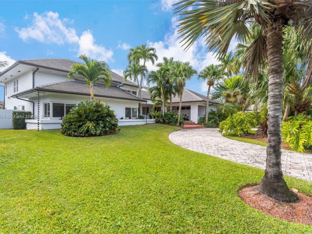 Home for sale at 9260 SW 101 ST - photo 5969284