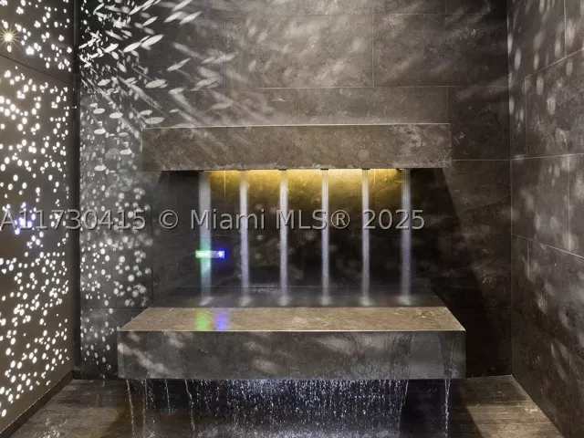 3-bedroom condo for sale in Sunny Isles Beach - 18555 Collins Ave 4203 - MondialRealty
