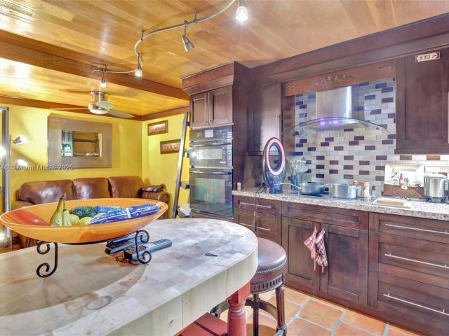 Home for sale at 20606 NE 7th Ct 20606 - photo 5555393