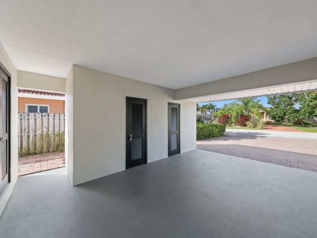 Home for sale at 2624 SE 9th Street - photo 5540230