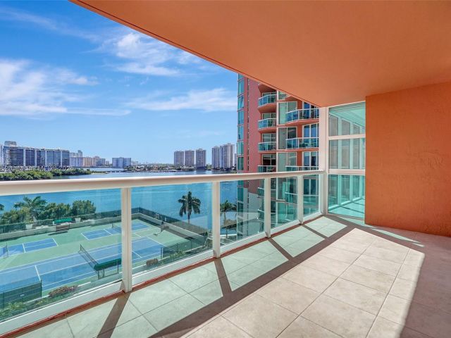 Apartment for sale  Unit #910 - photo 5687005