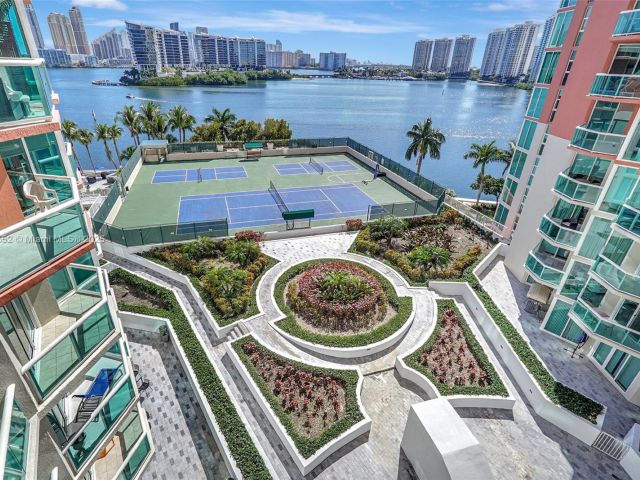 Apartment for sale  Unit #910 - photo 5687010