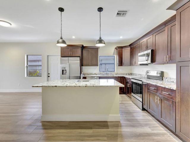 Home for sale at 2311 Zeder Avenue - photo 6064197