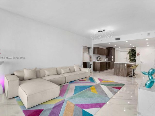 Apartment for sale  Unit #1902 - photo 5653903