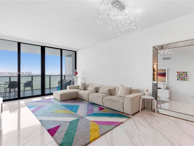 Apartment for sale  Unit #1902 - photo 5653906