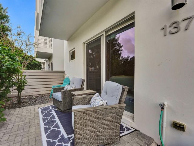 Home for rent at 1371 N Ocean Blvd - photo 5543026