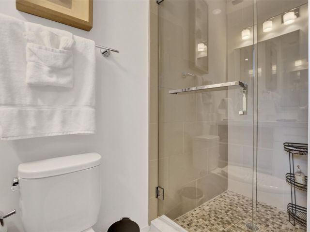 Home for rent at 1371 N Ocean Blvd - photo 5543029