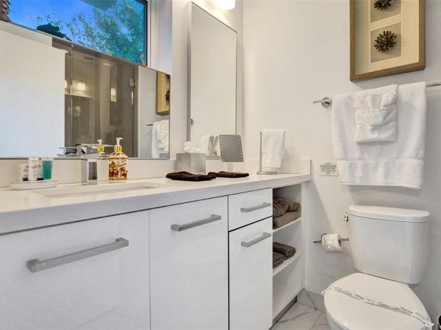 Home for rent at 1371 N Ocean Blvd - photo 5543030