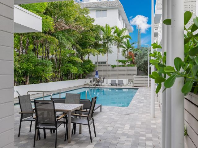 Home for rent at 1371 N Ocean Blvd - photo 5543039