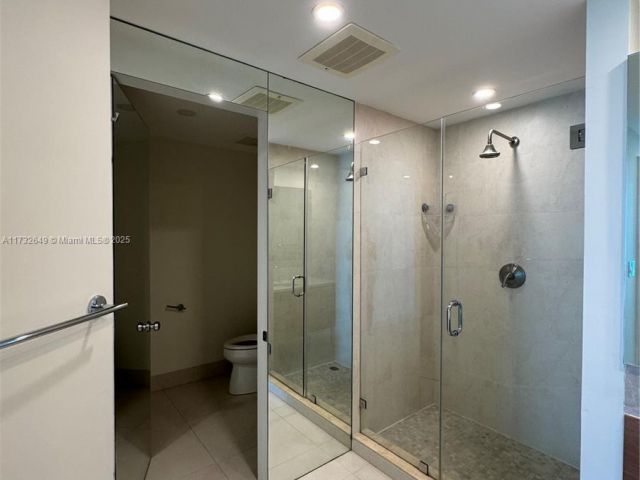 Apartment for sale  Unit #1802 - photo 5837525