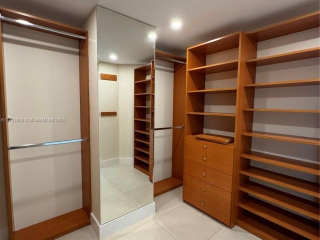 Apartment for sale  Unit #1802 - photo 5837526