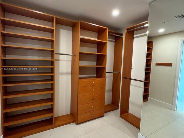 Apartment for sale  Unit #1802 - photo 5837527