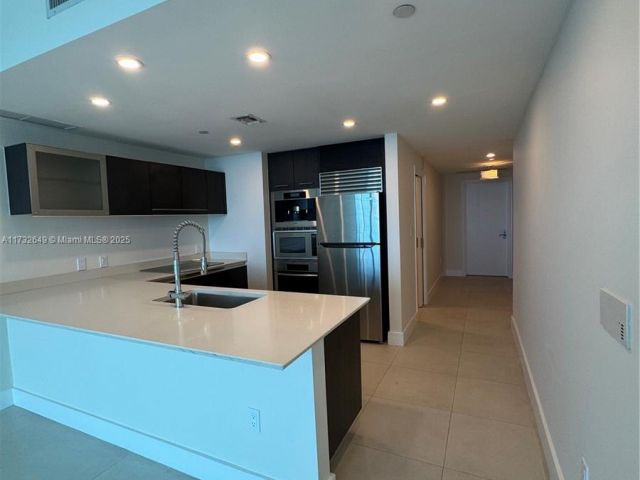 Apartment for sale  Unit #1802 - photo 5837531