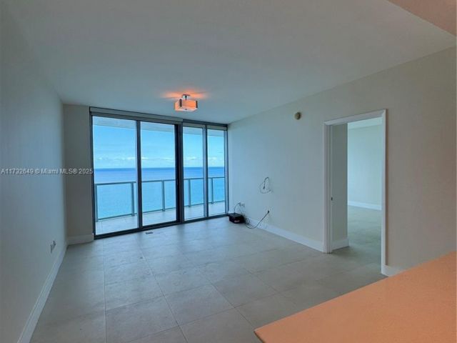 Apartment for sale  Unit #1802 - photo 5837538