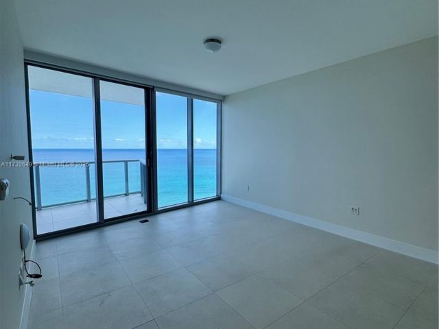 Apartment for sale  Unit #1802 - photo 5837539