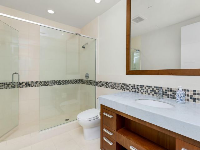 Apartment for sale  Unit #402 - photo 5682023