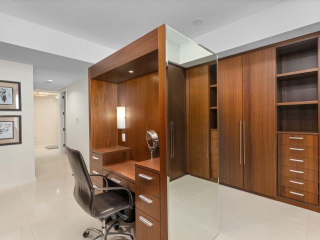 Apartment for sale  Unit #402 - photo 5682027