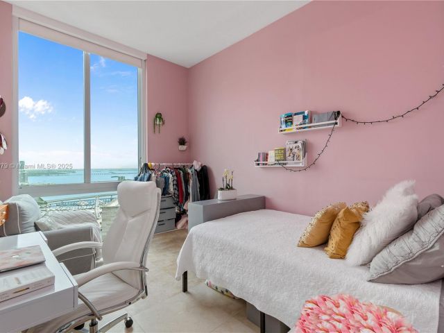 Apartment for sale  Unit #LPH26 - photo 5638524