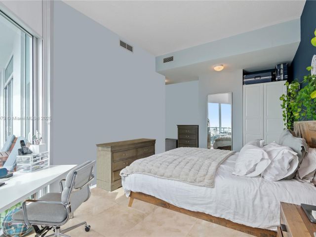 Apartment for sale  Unit #LPH26 - photo 5638528