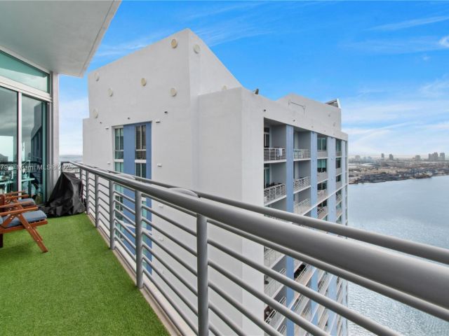 Apartment for sale  Unit #LPH26 - photo 5638533