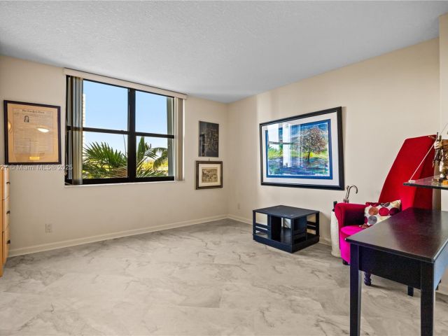 Apartment for sale  Unit #102 - photo 7433891