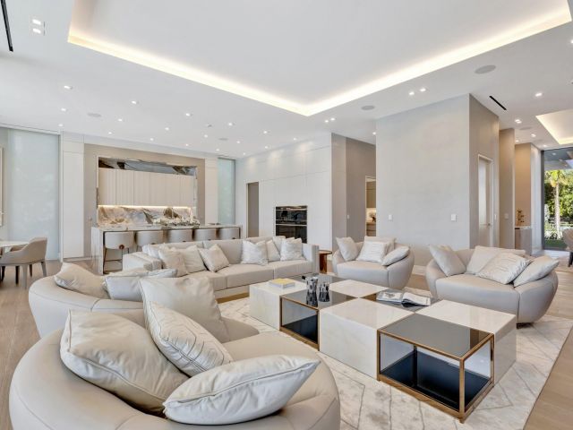 Home for sale at 2560 Del Lago Dr - photo 5815137