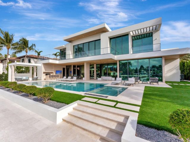 Home for sale at 2560 Del Lago Dr - photo 5815151