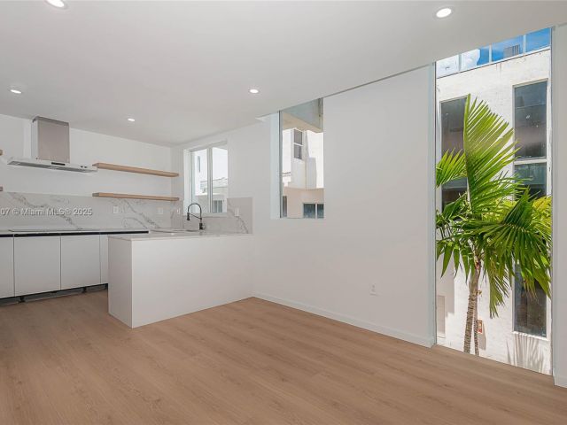 Home for sale at 1975 Calais Dr 5 - photo 5521370