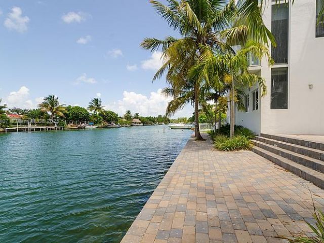 Home for sale at 1975 Calais Dr 5 - photo 5521372