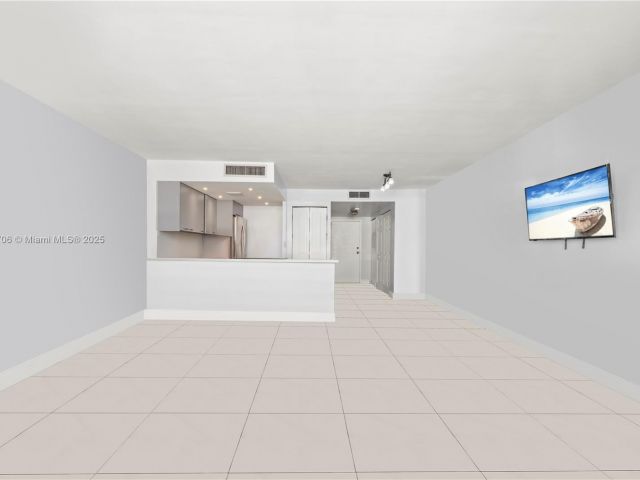 Apartment for sale  Unit #1410 - photo 5735138