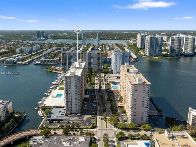 Apartment for sale  Unit #1410 - photo 5735148