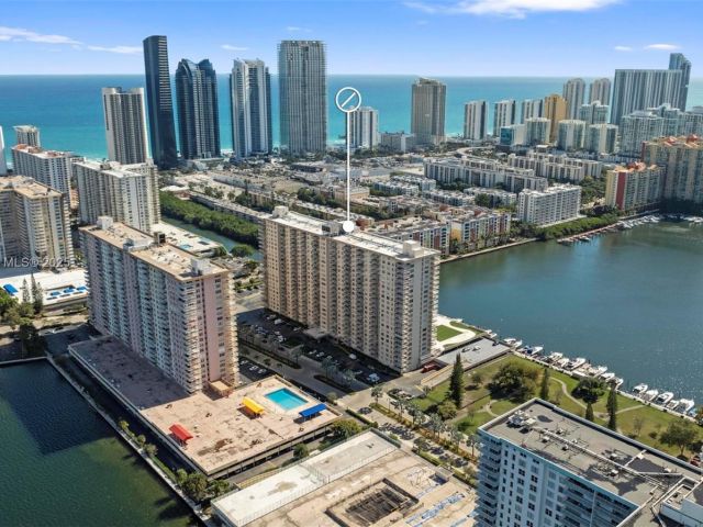 Apartment for sale  Unit #1410 - photo 5735150