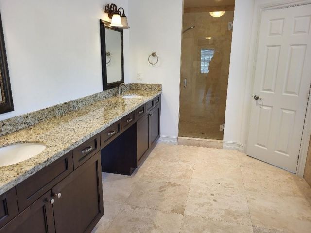 Home for rent at 1604 NE 17 Avenue - photo 5760725