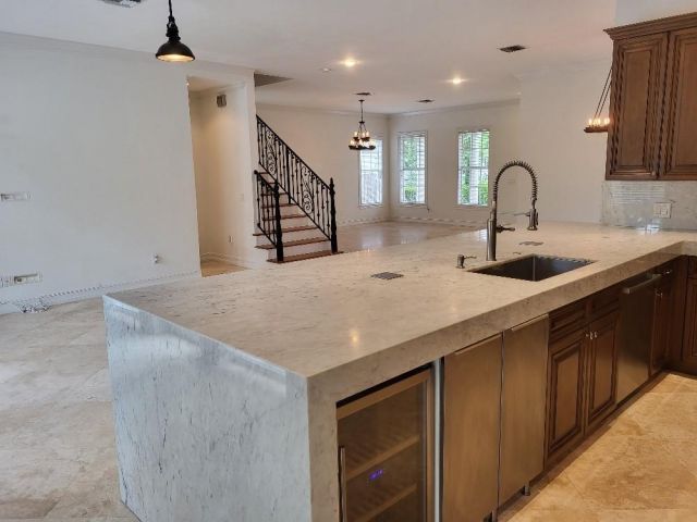 Home for rent at 1604 NE 17 Avenue - photo 5760730