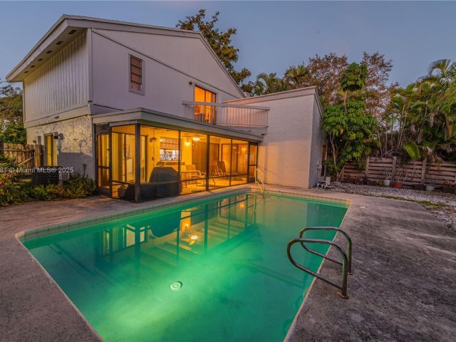 Home for sale at 36 Eastmont Rd - photo 5704278