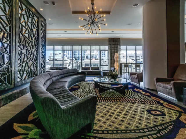 2-bedroom condo for sale in North Miami Beach - 17301 Biscayne Blvd 207 - MondialRealty