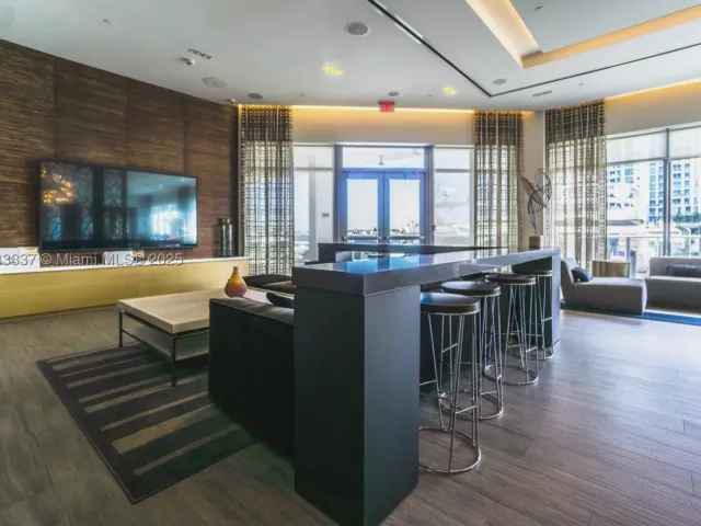 2-bedroom condo for sale in North Miami Beach - 17301 Biscayne Blvd 207 - MondialRealty