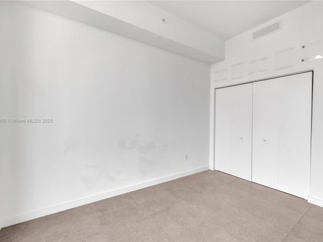 Apartment for sale  Unit #PH4910 - photo 5621027