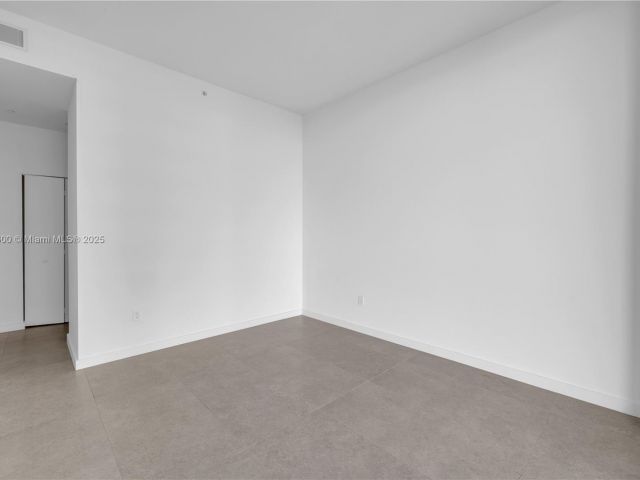 Apartment for sale  Unit #PH4910 - photo 5621035