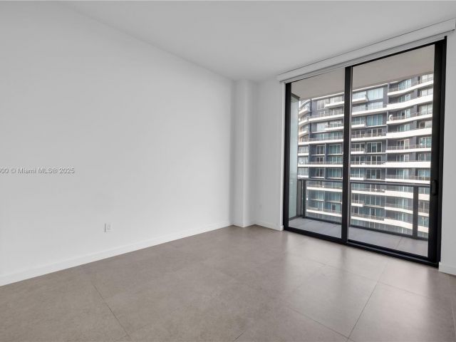 Apartment for sale  Unit #PH4910 - photo 5621036
