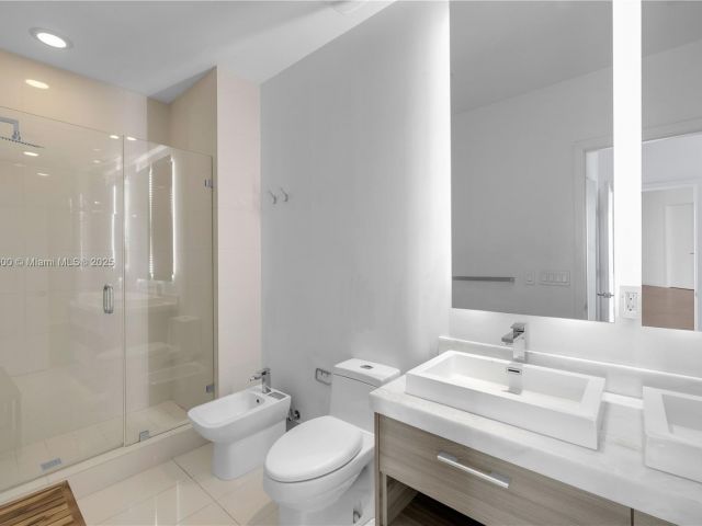 Apartment for sale  Unit #PH4910 - photo 5621038