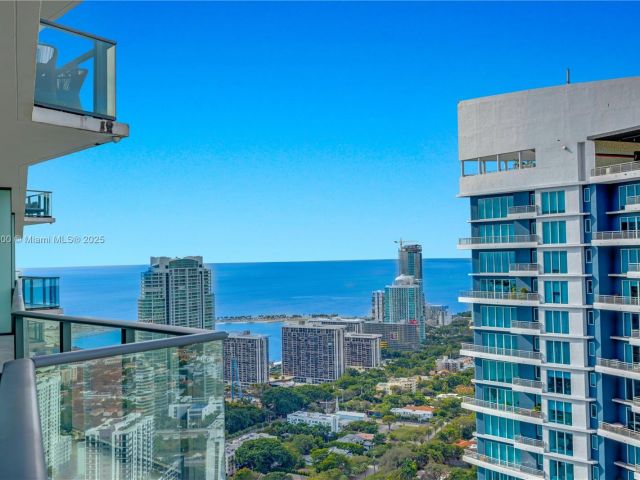 Apartment for sale  Unit #PH4910 - photo 5621040