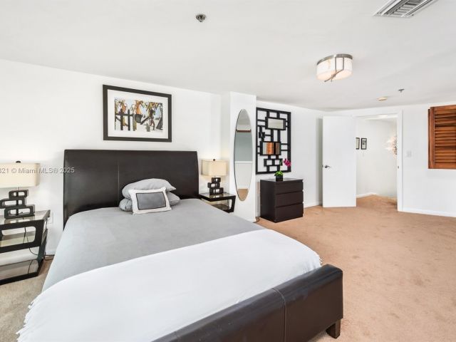 Apartment for sale  Unit #M15 - photo 5685085