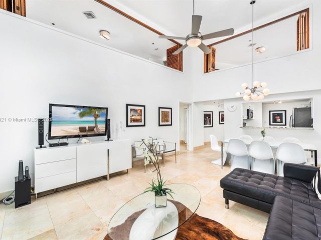 Apartment for sale  Unit #M15 - photo 5685086