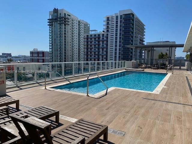 Apartment for sale  Unit #515 - photo 5643909