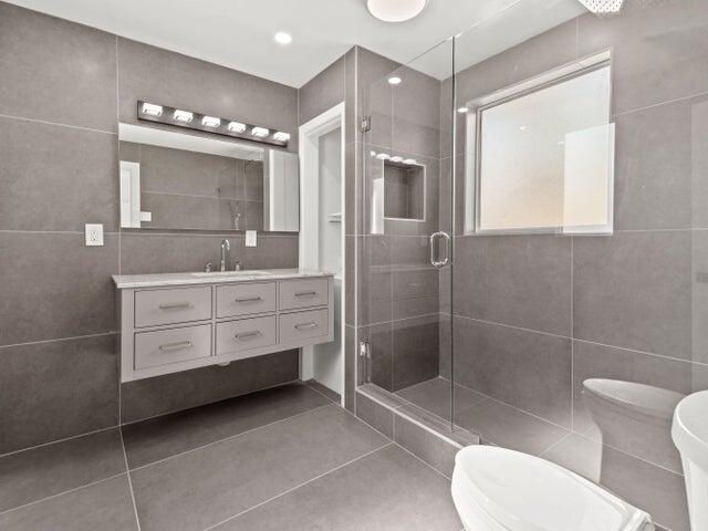 Home for rent at 3415 N Flagler Drive - photo 6374358