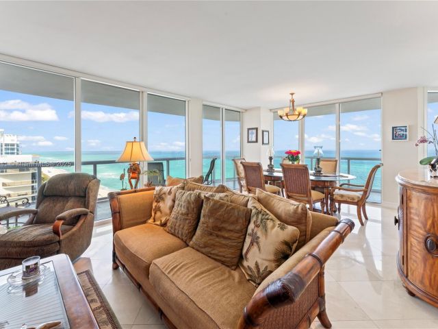 Apartment for sale  Unit #1901 - photo 5681166