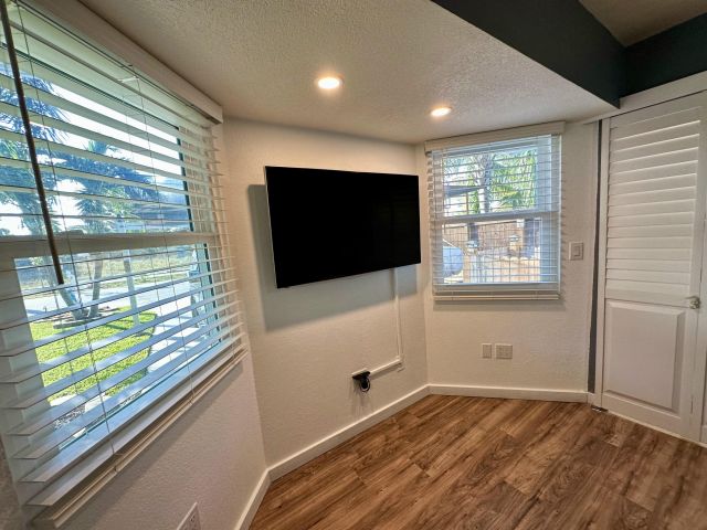 Home for sale at 4260 NE 11th Avenue - photo 6304268