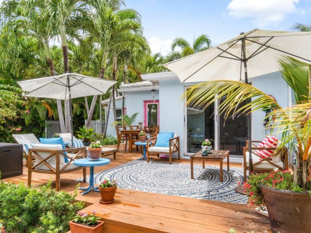 Home for rent at 902 E Boca Raton Road - photo 6507892