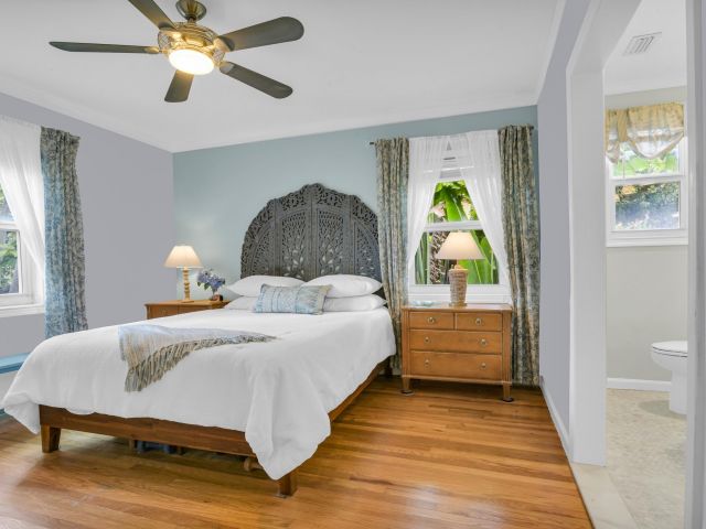 Home for rent at 902 E Boca Raton Road - photo 6507897